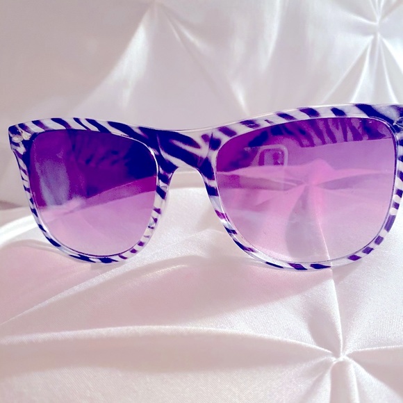 Accessories - ZEBRA PRINT SUNGLASSES